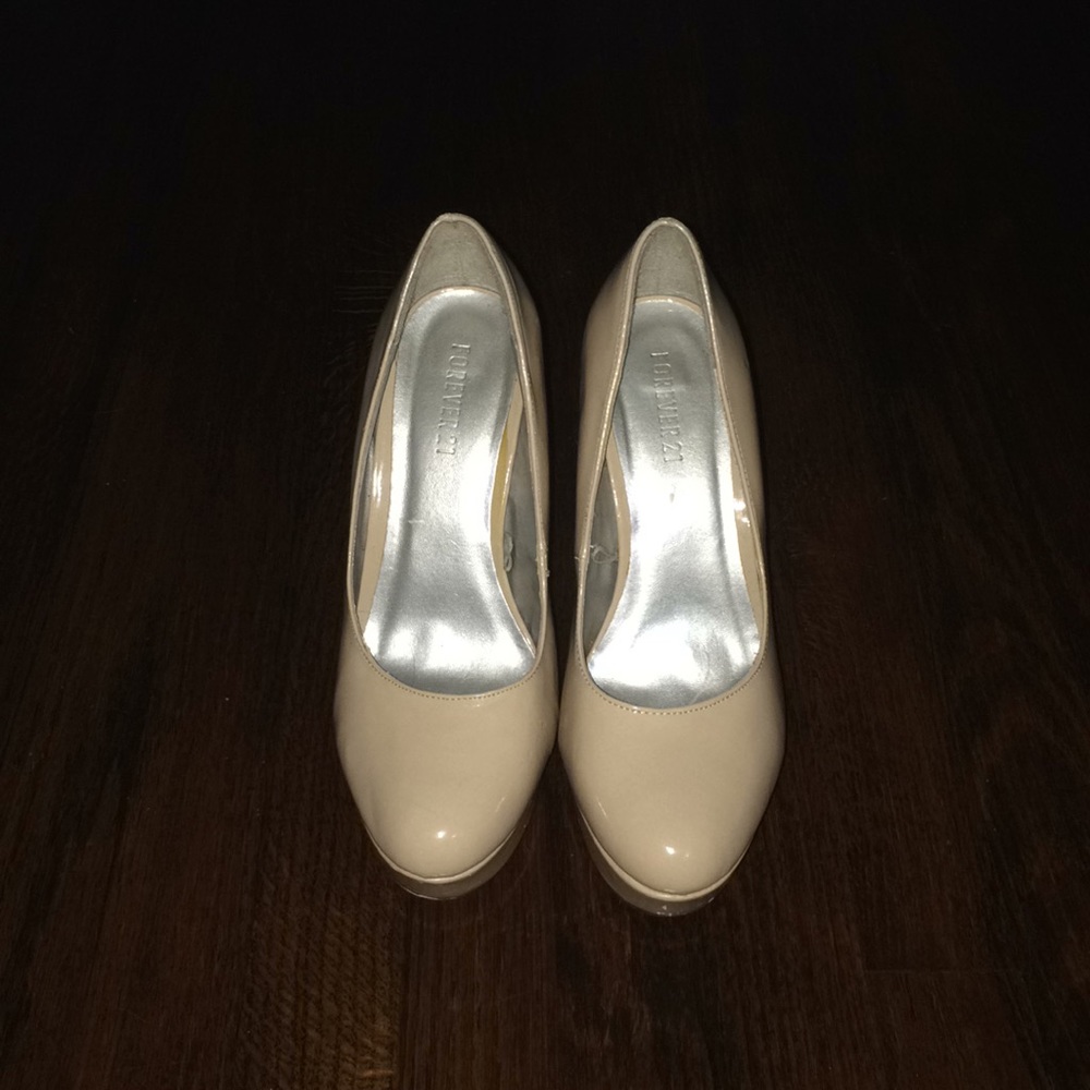 tan heels